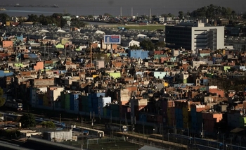 Imagen de la nota: Indec: una familia tipo necesitó $ 1.213.799 para no ser considerada pobre