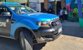 Imagen de la nota: La Plata: padres y alumnos le dieron una brutal paliza a docentes en una escuela