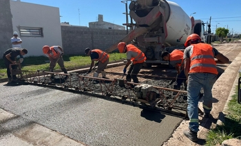 Imagen de la nota: El Municipio avanza con las obras de hormigonado en avenida La Rioja y Pickelado