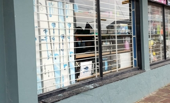 Imagen de la nota: Pueblo Nuevo: Rompieron las vidrieras de un comercio y sustrajeron herramientas