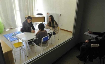 Imagen de la nota: El Senado bonaerense convirtió en ley el nuevo protocolo de Cámara Gesell: en qué consiste