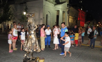 Volvieron los domingos de Peatonal en el centro Imagen de la nota: Volvieron los domingos de Peatonal en el centro