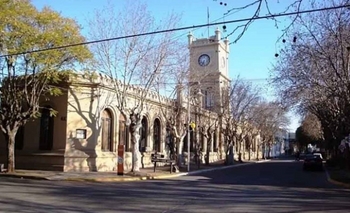 Imagen de la nota: ¡Imperdible! La cumbia que reclama el Bono Municipal