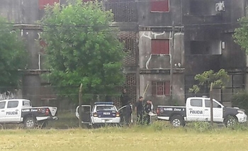 Imagen de la nota: Subcomisario fue agredido en allanamiento y sufrió heridas de consideración