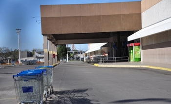 Imagen de la nota: Comercios volverán a cerrar a las 18hs. este sábado