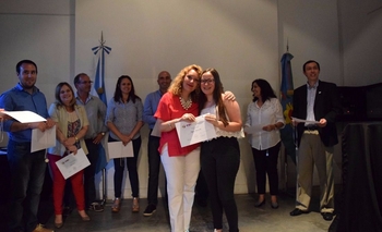 Imagen de la nota: Entregaron diplomas y certificados a concejales estudiantiles 