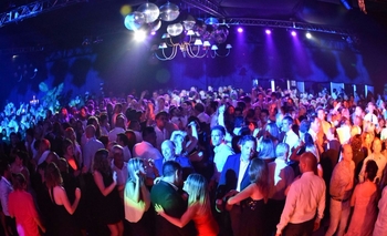 Imagen de la nota: Contrato de cobertura exclusiva de la Cena Solidaria