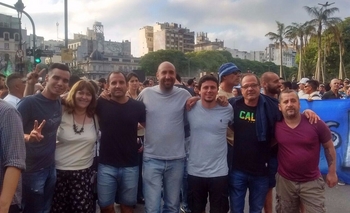 Imagen de la nota: Concejales en la marcha en “defensa del estado de derecho”