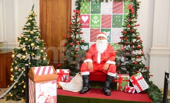 Imagen de la nota: Papá Noel llega al Paseo Jesús Mendía