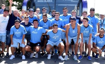 Imagen de la nota: Con banderazo, Ferro partió en búsqueda de la hazaña