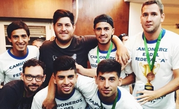 Imagen de la nota: Leo Vitale con Camioneros, San Martín y Racing los ascendidos 