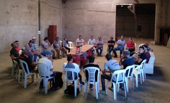 Imagen de la nota: Asamblea de la cooperativa de  cartoneros “Viento en Contra”