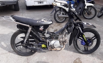Buscan al titular de una moto con numeración “alterada” Imagen de la nota: Buscan al titular de una moto con numeración “alterada”