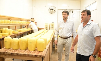 Imagen de la nota: Galli visitó una empresa láctea local