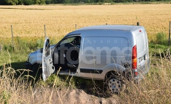 Ruta 51: un mayor y un menor heridos tras un despiste Imagen de la nota: Ruta 51: un mayor y un menor heridos tras un despiste