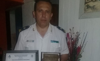 Imagen de la nota: Distinguieron al Comisario Inspector Carlos Roldán