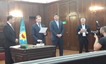 Imagen de la nota: El doctor Lucas Moyano  juró como fiscal en Azul