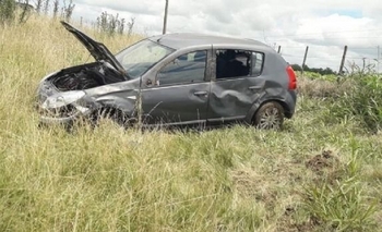 Imagen de la nota: Dos personas heridas tras despiste y vuelco en ruta 5