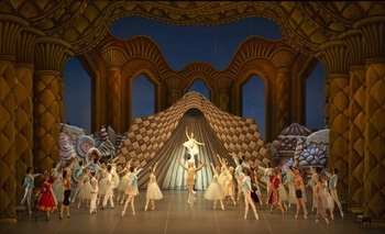 Imagen de la nota: Transmitirán “El Cascanueces” en el Salón Rivadavia