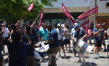 Imagen de la nota: Trabajadores  deberán decidir si aceptan tres despidos
