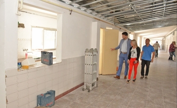 Escuela Nº2 de Sierra Chica: en 15 días finaliza la obra Imagen de la nota: Escuela Nº2 de Sierra Chica: en 15 días finaliza la obra