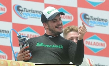 Agustín Herrera se sube a un Toyota Etios Imagen de la nota: Agustín Herrera se sube a un Toyota Etios