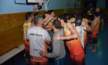 Imagen de la nota: Ferro ganó en su gimnasio y forzó el tercer partido