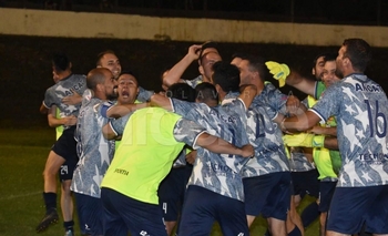 Imagen de la nota: Racing y La Candela festejaron en el Parque Guerrero