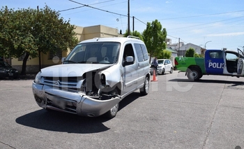 Violento accidente entre dos vehículos en Pueblo Nuevo Imagen de la nota: Violento accidente entre dos vehículos en Pueblo Nuevo
