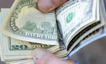 Imagen de la nota: El dólar sigue estable y se mantiene por debajo de los $63