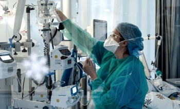 Imagen de la nota: Coronavirus en Argentina: 121 muertes en las últimas 24 horas