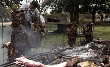 Imagen de la nota: Fiestas: los cortes de carne que se venderán a precios más bajos 