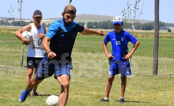 Imagen de la nota: Juan Huertas fue el ganador de un nuevo torneo de footgolf