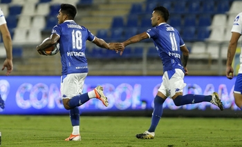 En la última pelota, Vélez Sarsfield pasó a las “Semis” Imagen de la nota: En la última pelota, Vélez Sarsfield pasó a las “Semis”
