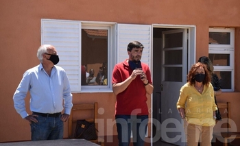 Imagen de la nota: El Municipio entregó diez casas en el barrio Uocra