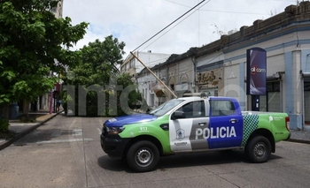 Imagen de la nota: Mútiples destrozos tras el temporal de viento