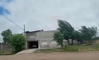 Imagen de la nota: Video: así se voló un techo en Hinojo