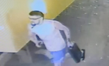 Video: así robaron una metalúrgica en Sierras Bayas Imagen de la nota: Video: así robaron una metalúrgica en Sierras Bayas