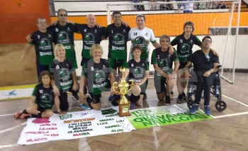 Los Lobos fueron subcampeones en Mar del Plata Imagen de la nota: Los Lobos fueron subcampeones en Mar del Plata