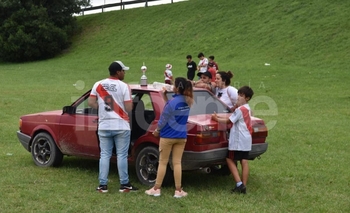 Imagen de la nota: “Caravana Eterna”: algunos hinchas se juntaron a festejar