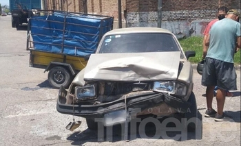 Imagen de la nota: Impactante choque entre un Dodge 1.500 y un utilitario