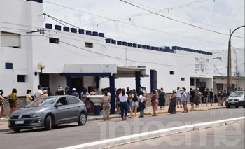 Récord covid: Argentina sumó más de 95 mil casos en un día Imagen de la nota: Récord covid: Argentina sumó más de 95 mil casos en un día