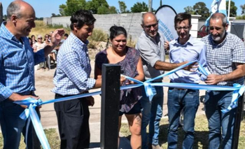 Imagen de la nota: Laprida: 10 familias recibieron su nueva vivienda