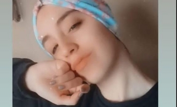 Imagen de la nota: Una joven vende rifas para realizarse un estudio neurológico