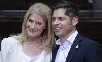 Kicillof juró como gobernador y comenzó su segundo mandato Imagen de la nota: Kicillof juró como gobernador y comenzó su segundo mandato