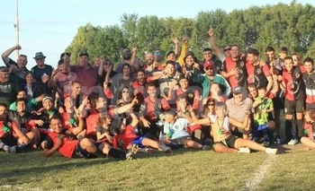 Imagen de la nota: Colonias y Cerros: hubo nuevo festejo para Juventud