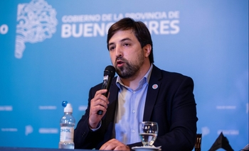 Imagen de la nota: Kreplak apuntó a Javier Milei por el avance del discurso antivacunas