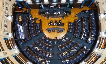 Imagen de la nota: Finalmente, aprobaron la ley de endeudamiento que reclamaba Kicillof