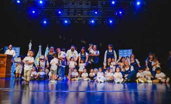 Imagen de la nota: Más de 200 niños y niñas egresaron de los Jardines Maternales Municipales