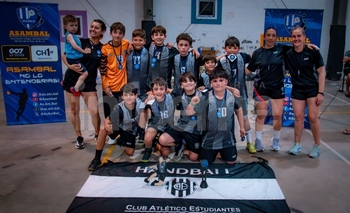 Imagen de la nota: Handball: el “Bataraz” cerró el año con varios títulos